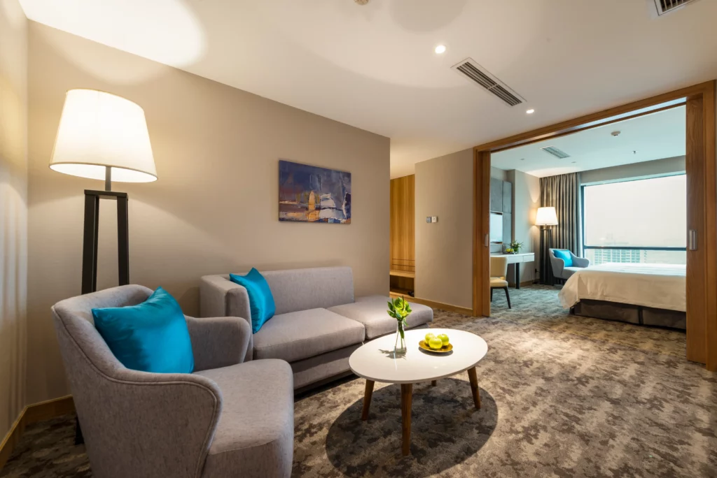 Living area - 2
